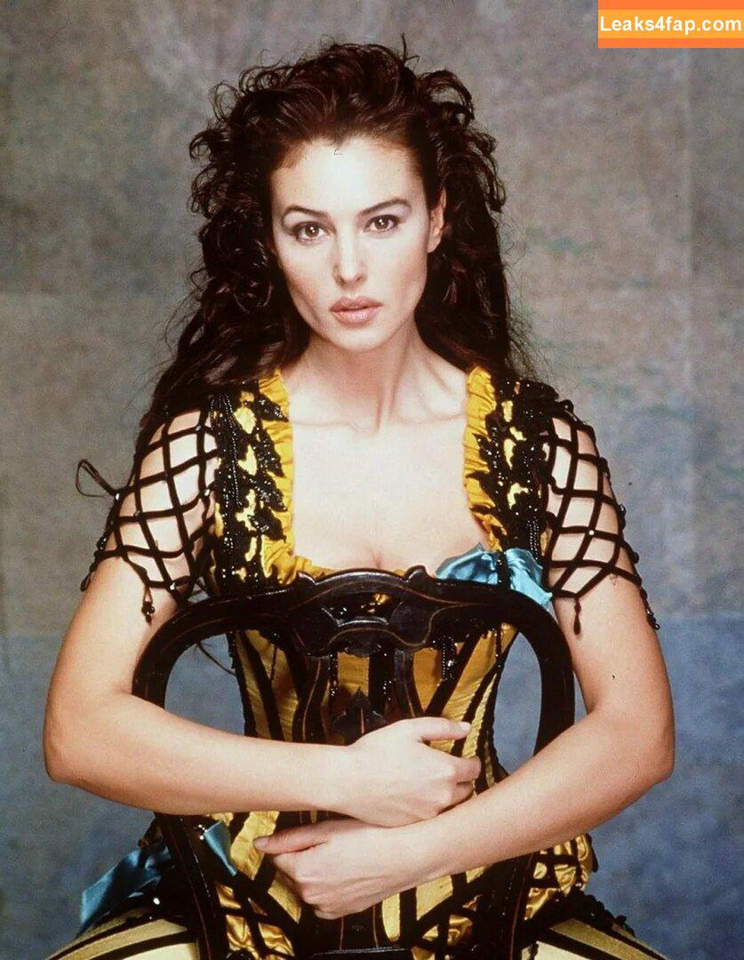 Monica Bellucci / aMonicaBellucci / bellucciginebra / monicabellucciofficiel leaked photo photo #0649