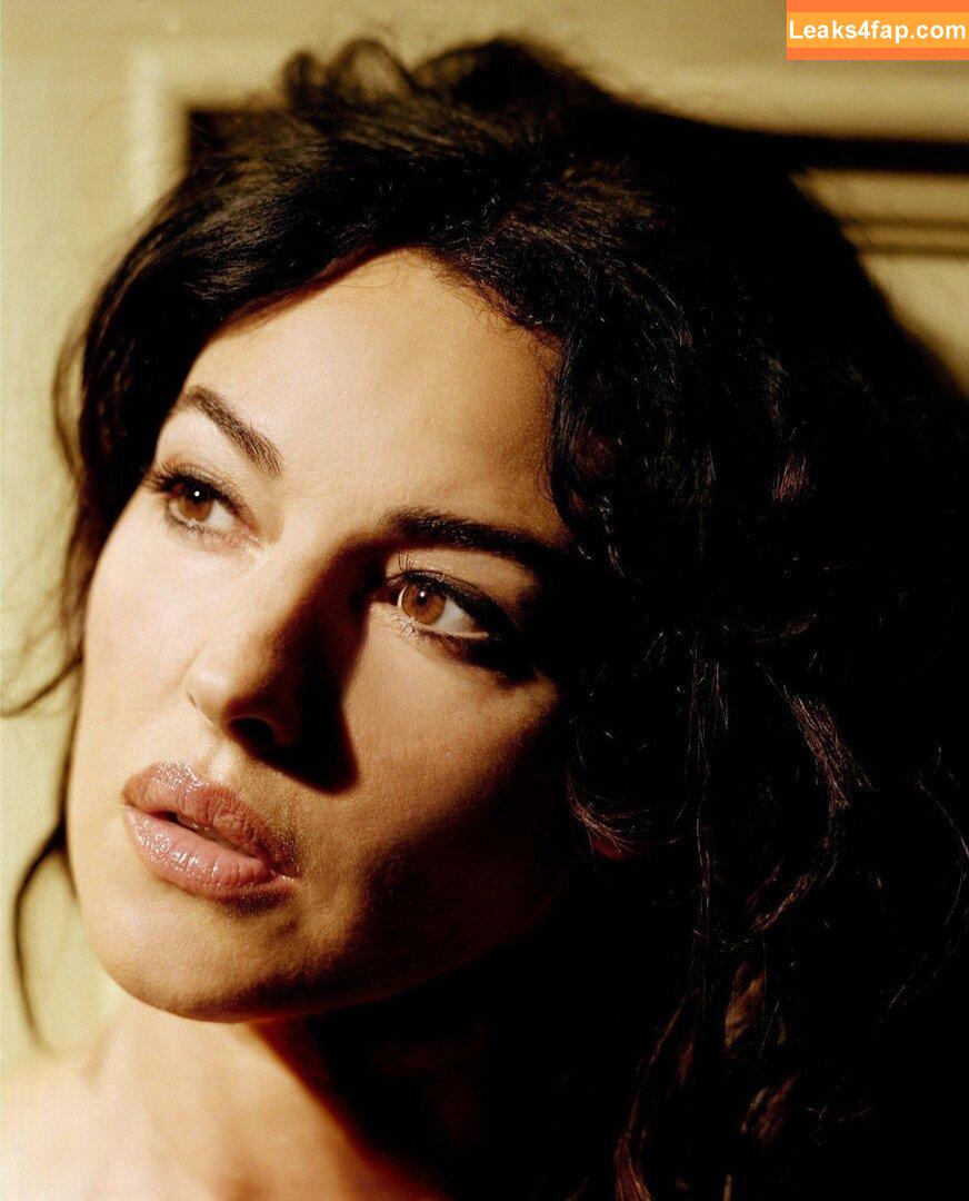 Monica Bellucci / aMonicaBellucci / bellucciginebra / monicabellucciofficiel leaked photo photo #0657