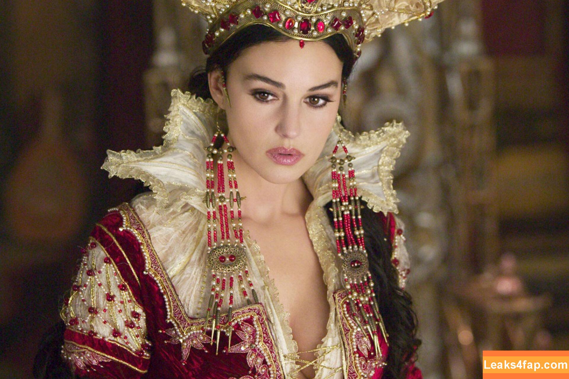 Monica Bellucci / aMonicaBellucci / bellucciginebra / monicabellucciofficiel leaked photo photo #0668