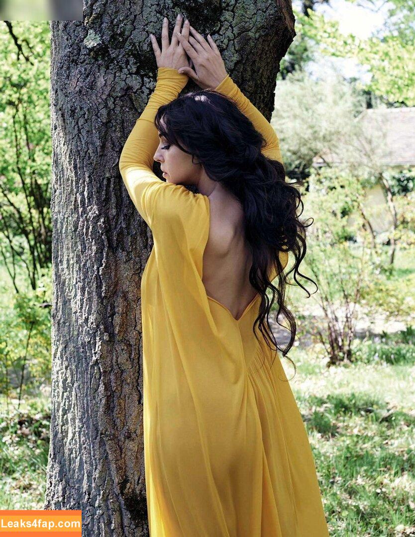 Monica Bellucci / aMonicaBellucci / bellucciginebra / monicabellucciofficiel leaked photo photo #0701