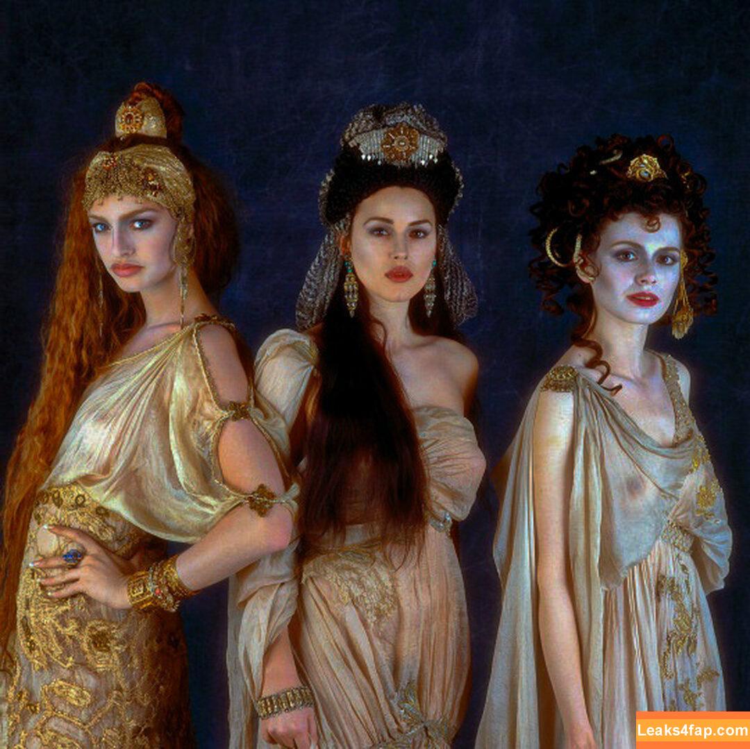 Monica Bellucci / aMonicaBellucci / bellucciginebra / monicabellucciofficiel leaked photo photo #0712