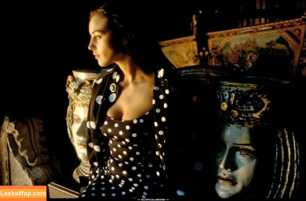 Monica Bellucci / aMonicaBellucci / bellucciginebra / monicabellucciofficiel leaked photo photo #0729