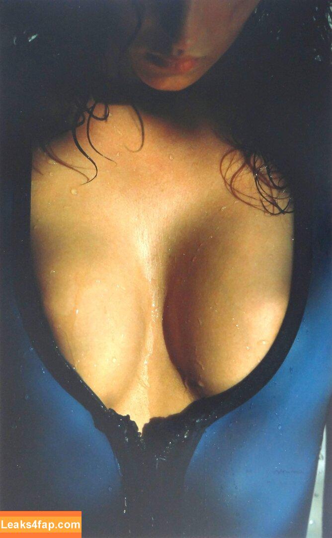 Monica Bellucci / aMonicaBellucci / bellucciginebra / monicabellucciofficiel leaked photo photo #0748