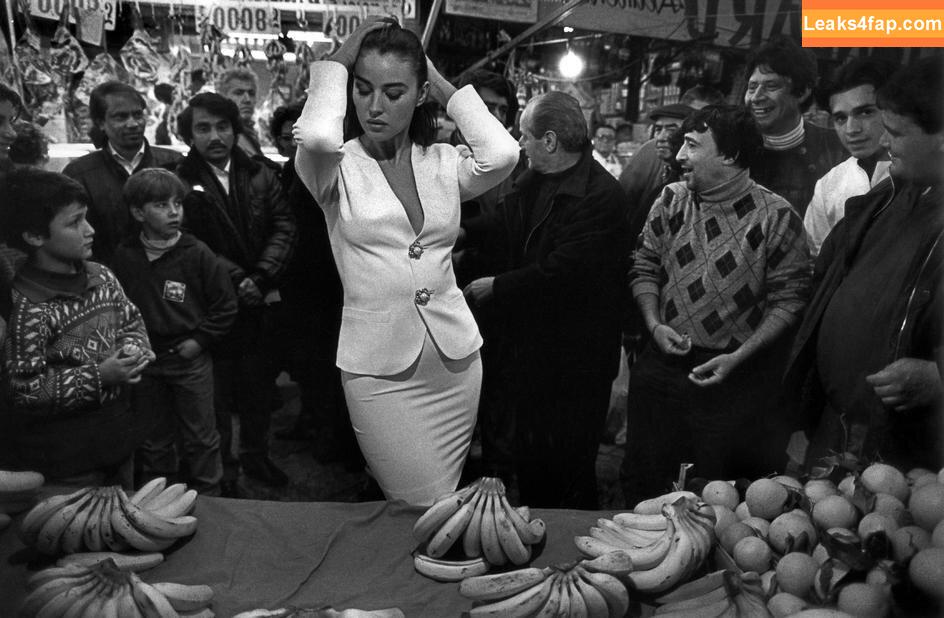 Monica Bellucci / aMonicaBellucci / bellucciginebra / monicabellucciofficiel слитое фото фото #0763