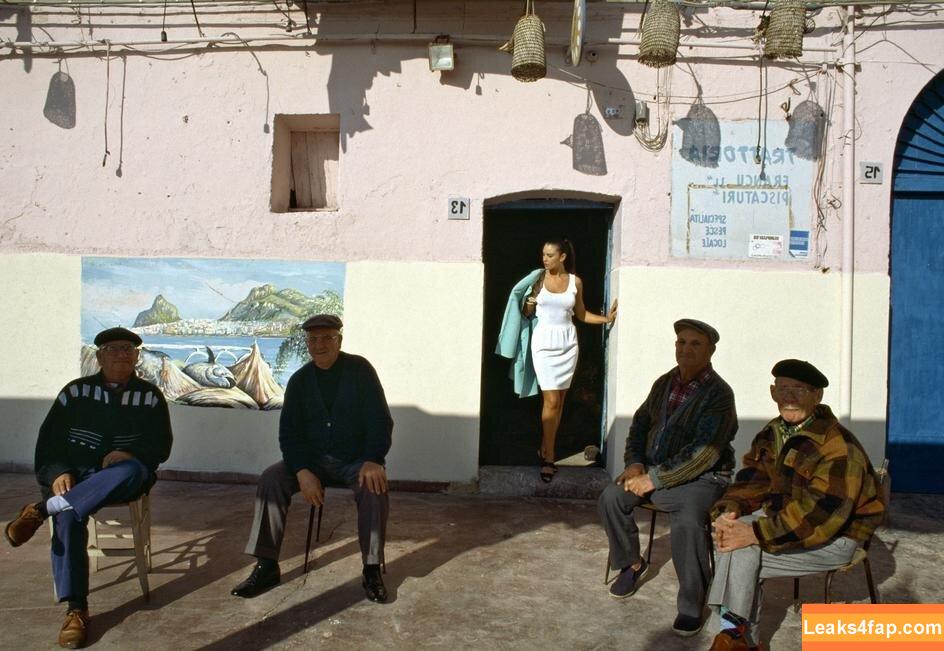 Monica Bellucci / aMonicaBellucci / bellucciginebra / monicabellucciofficiel слитое фото фото #0767