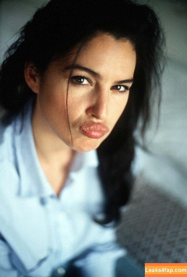 Monica Bellucci / aMonicaBellucci / bellucciginebra / monicabellucciofficiel слитое фото фото #0790
