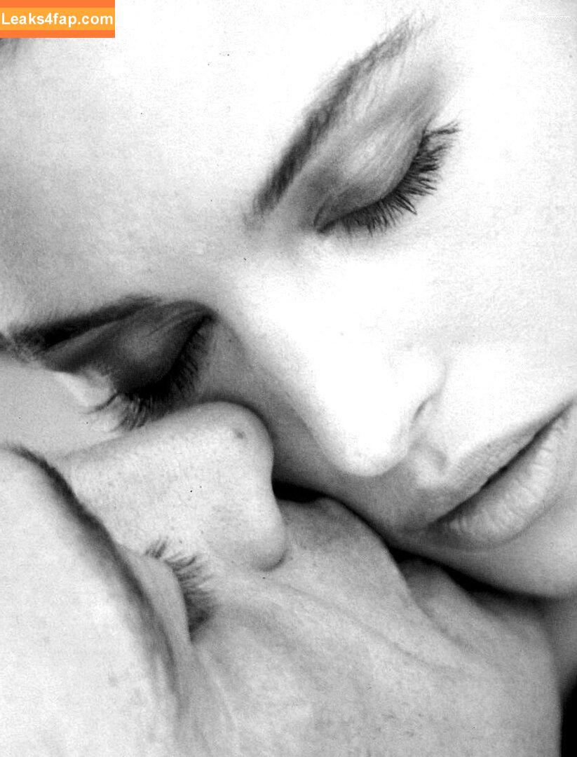 Monica Bellucci / aMonicaBellucci / bellucciginebra / monicabellucciofficiel leaked photo photo #0819