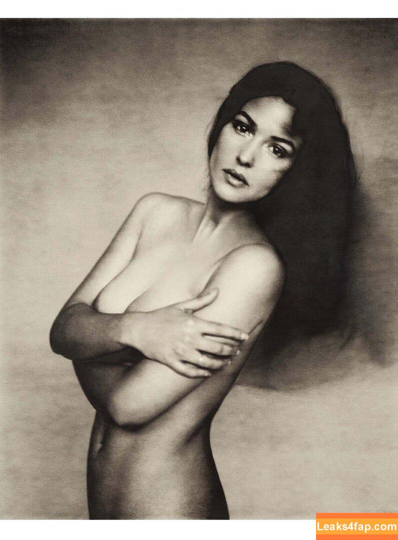 Monica Bellucci / aMonicaBellucci / bellucciginebra / monicabellucciofficiel leaked photo photo #0838