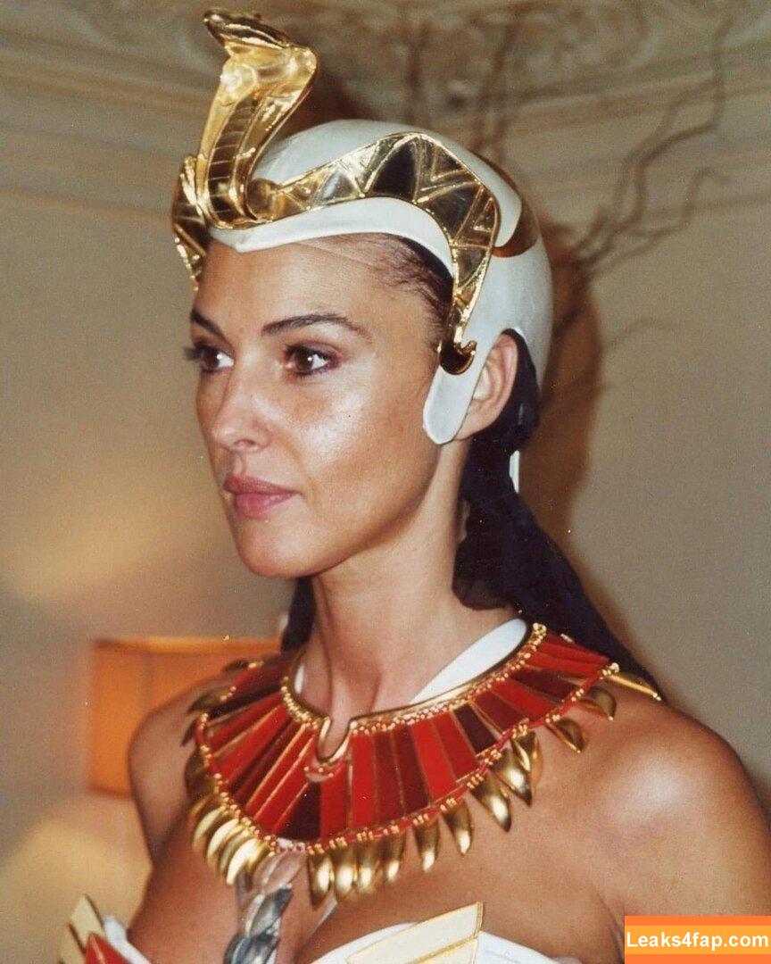 Monica Bellucci / aMonicaBellucci / bellucciginebra / monicabellucciofficiel leaked photo photo #0871