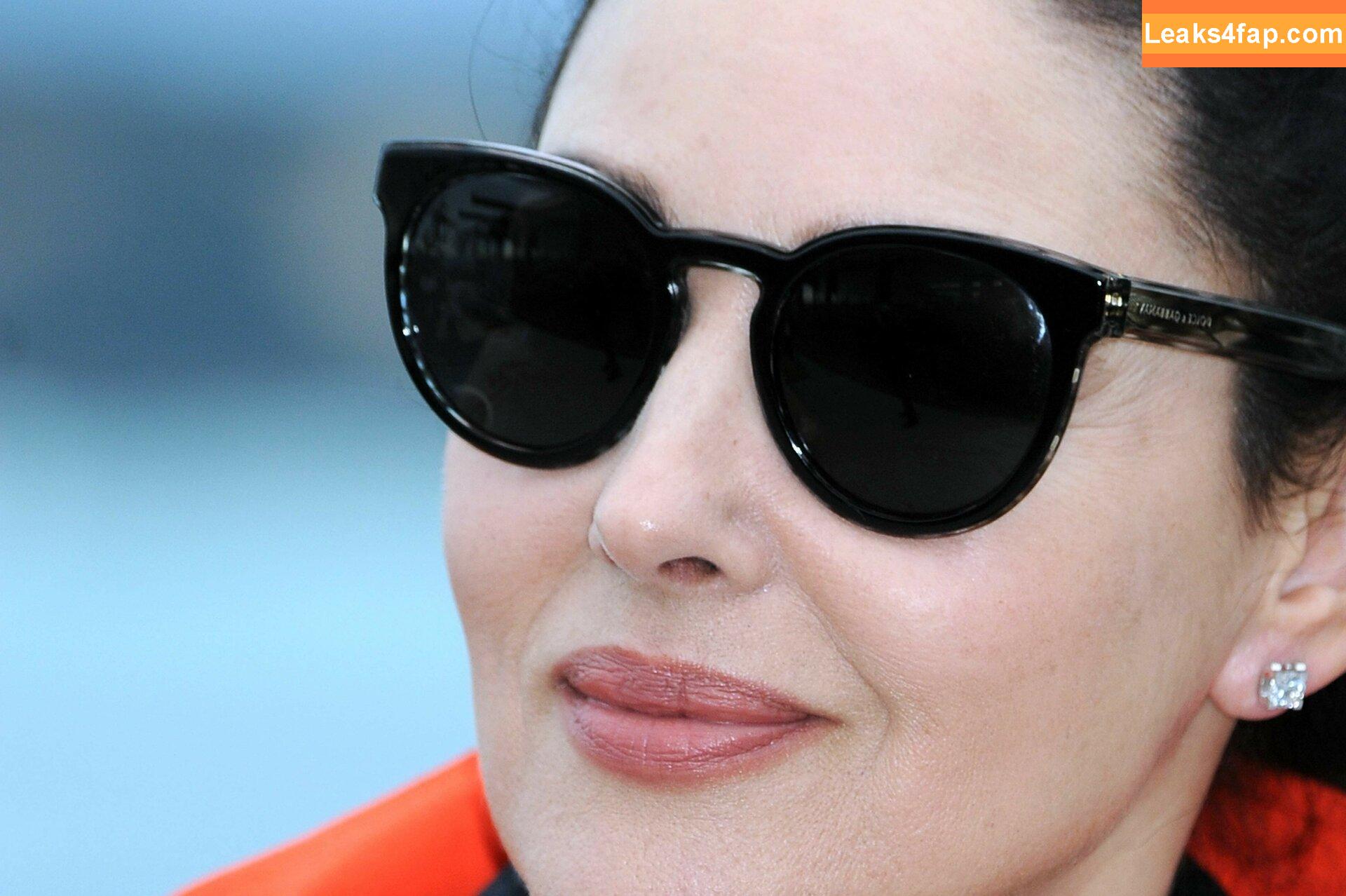 Monica Bellucci / aMonicaBellucci / bellucciginebra / monicabellucciofficiel leaked photo photo #0884