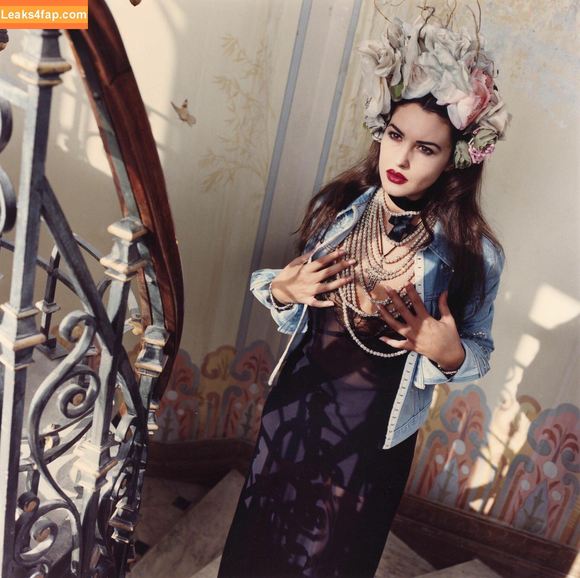 Monica Bellucci / aMonicaBellucci / bellucciginebra / monicabellucciofficiel leaked photo photo #0911