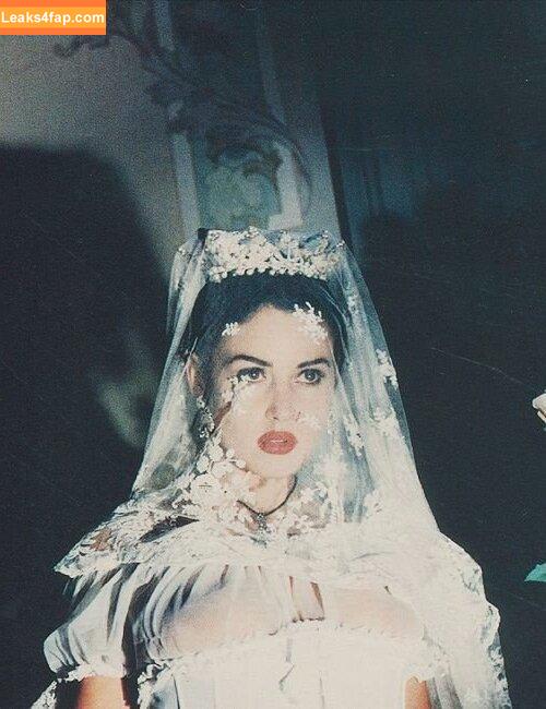 Monica Bellucci / aMonicaBellucci / bellucciginebra / monicabellucciofficiel leaked photo photo #0917