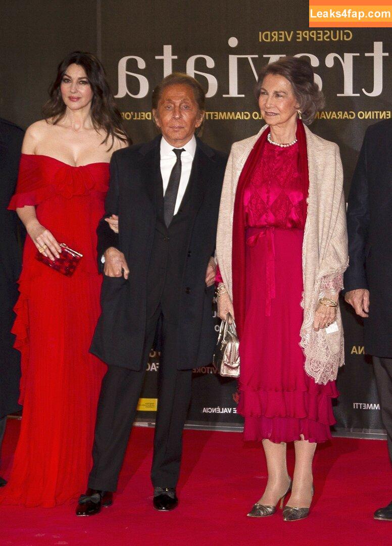 Monica Bellucci / aMonicaBellucci / bellucciginebra / monicabellucciofficiel leaked photo photo #0956