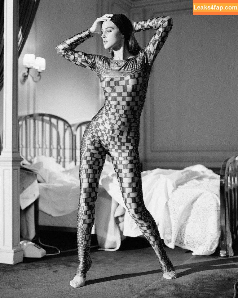 Monica Bellucci / aMonicaBellucci / bellucciginebra / monicabellucciofficiel leaked photo photo #0963