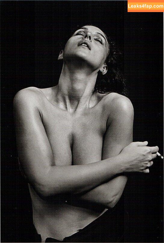 Monica Bellucci / aMonicaBellucci / bellucciginebra / monicabellucciofficiel слитое фото фото #0972