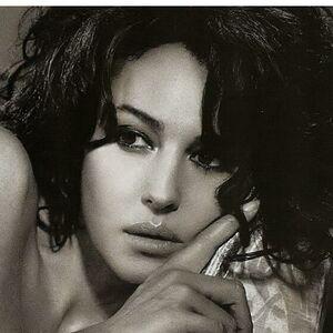Monica Bellucci photo #0013