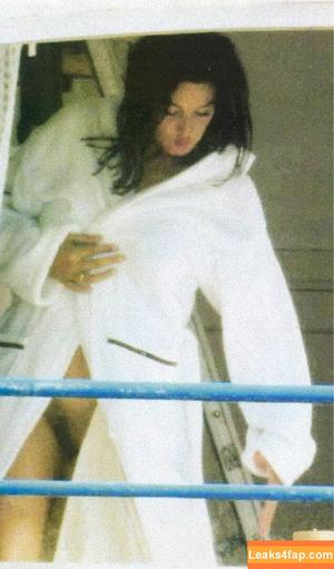 Monica Bellucci photo #0015