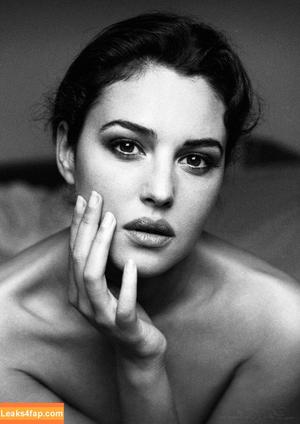 Monica Bellucci photo #0235