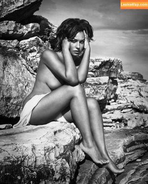 Monica Bellucci photo #1018