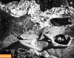 Monica Bellucci photo #1023