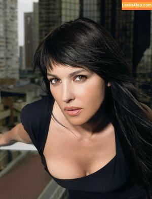 Monica Bellucci photo #1065