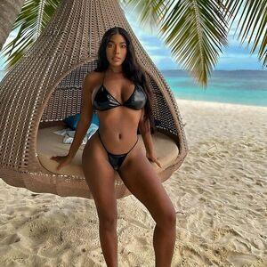Monifa Jansen photo #0139