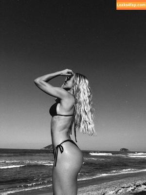 Monique Alfradique photo #0295