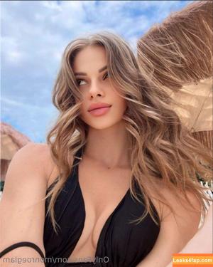 monroeglam photo #0170