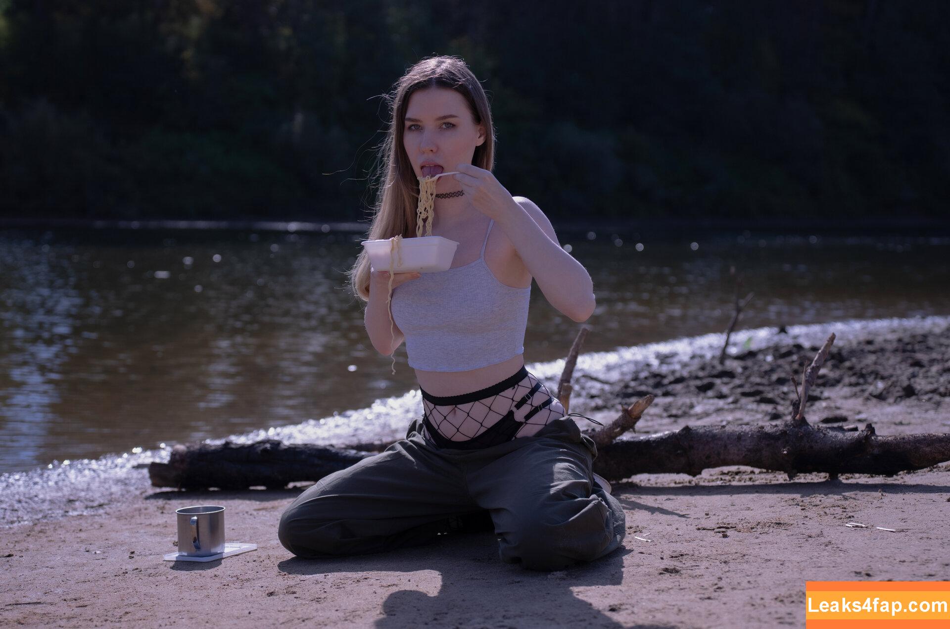 Mood Asmr / asmr_mood / asmrmood leaked photo photo #0241