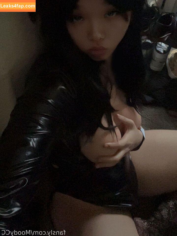 MoodyCC / moodycc_ leaked photo photo #0003