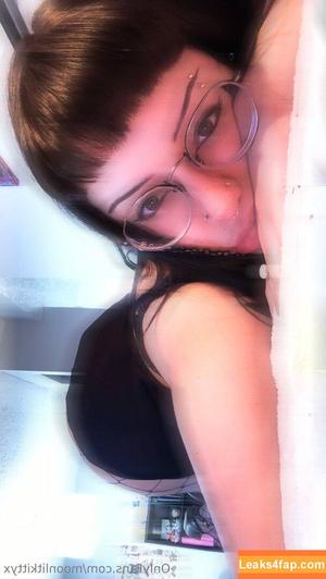 moonlitkittyx фото #0012