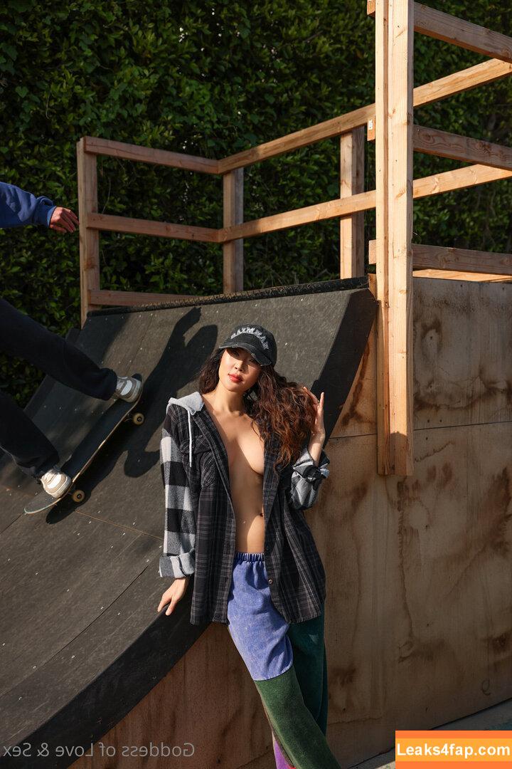 moonmaison /  leaked photo photo #0104