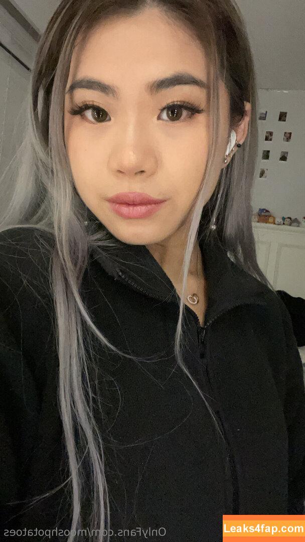 mooshpotatoes / Mooshy / mooshpotato_ leaked photo photo #0021