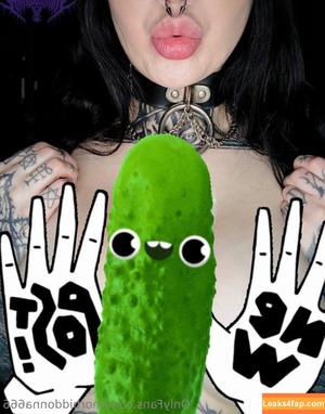 morbiddonna666 photo #0011