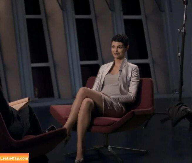 Morena Baccarin / morenabaccarin leaked photo photo #0285