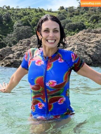 Morena Baccarin / morenabaccarin leaked photo photo #0325