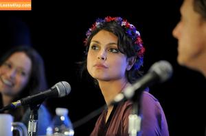 Morena Baccarin photo #0014