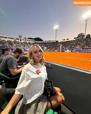 Morena Beltrán photo #0182