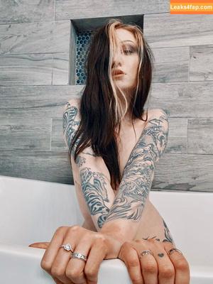 Morgan Adams photo #0077