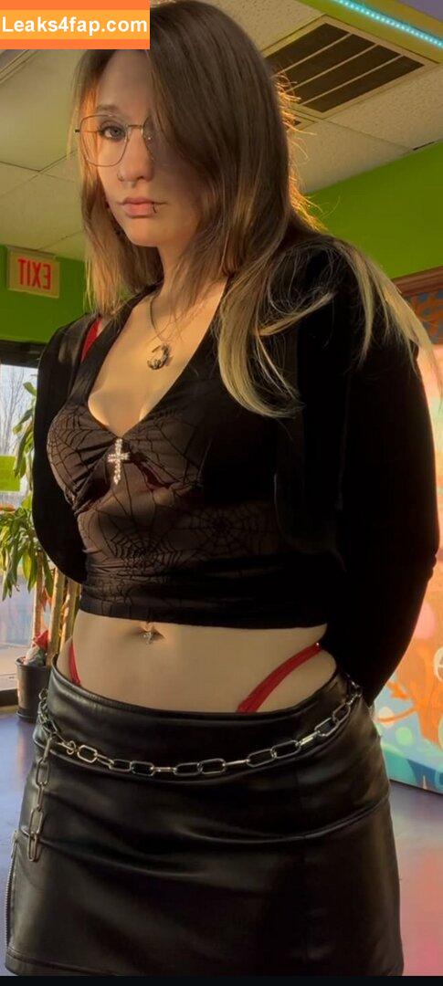 morgan_is_tired / morganhollymoore / smorgaroni leaked photo photo #0019