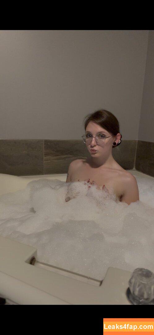 morgan_is_tired / morganhollymoore / smorgaroni leaked photo photo #0083