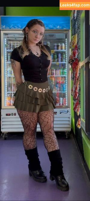 morgan_is_tired photo #0004