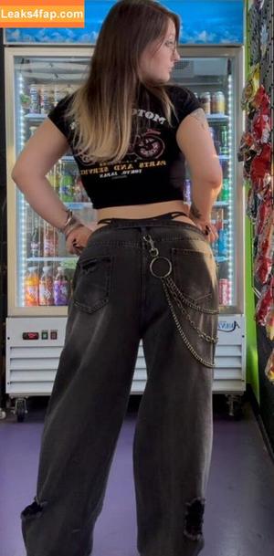 morgan_is_tired photo #0009