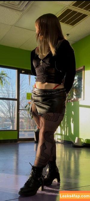 morgan_is_tired photo #0022