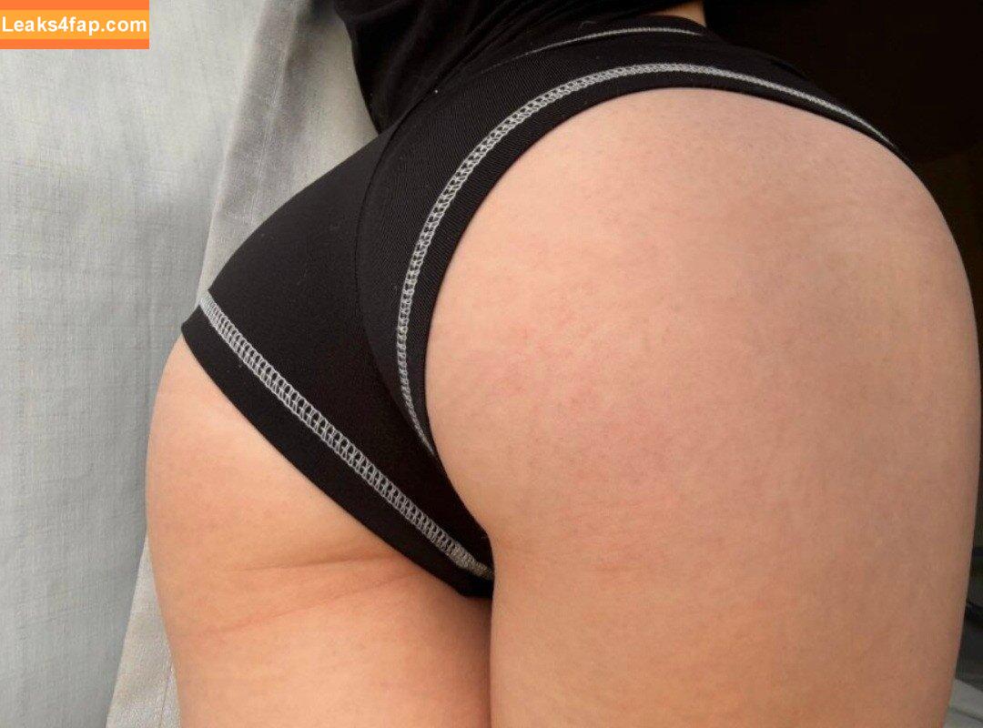 MorganMeowws / Mrsknomn or Simp Chat / morganmeows / mrsknomn слитое фото фото #0008