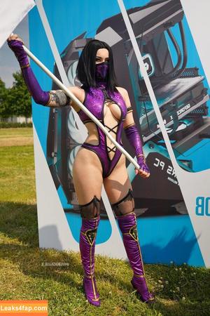 Mortal Kombat Erotic Cosplay photo #0117