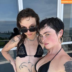 motherbimbo photo #0029