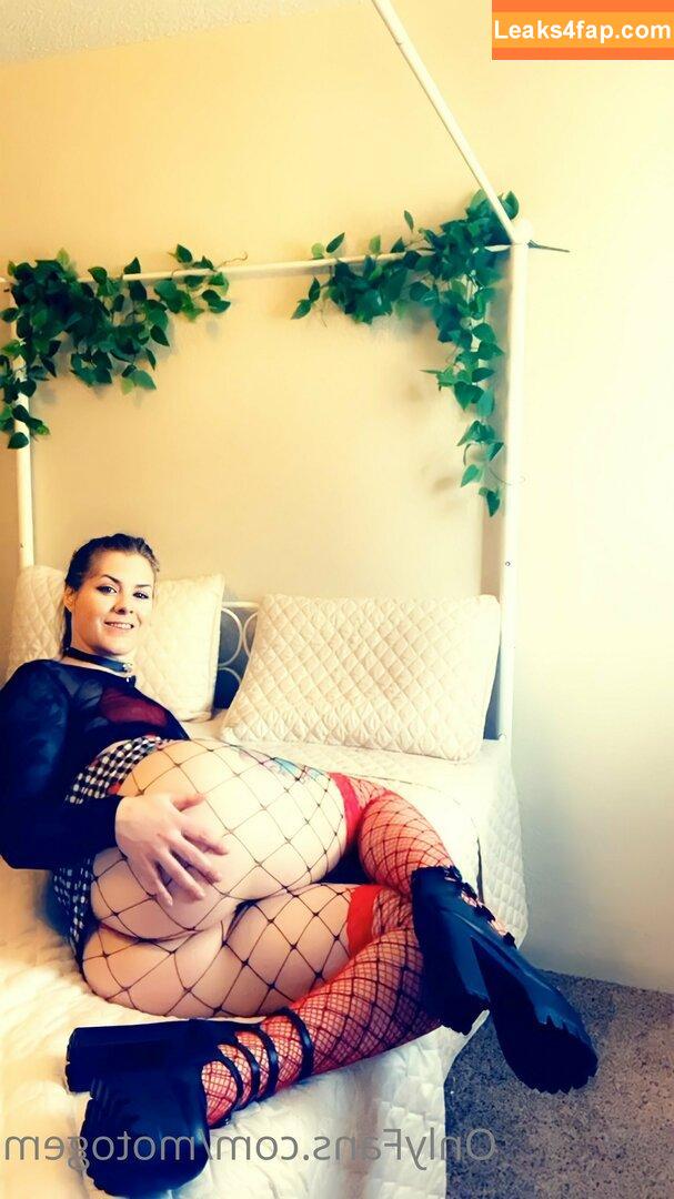 motogem / mollysmyles leaked photo photo #0032