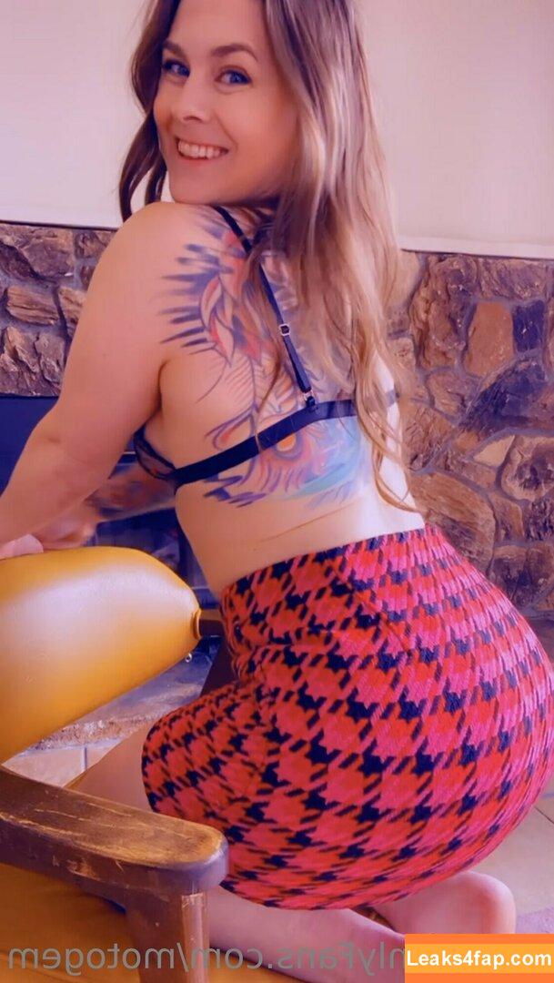 motogem / mollysmyles leaked photo photo #0248