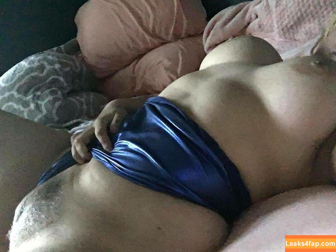 Moyumii / Cosplay / https: / moyumie / moyumiee leaked photo photo #0348